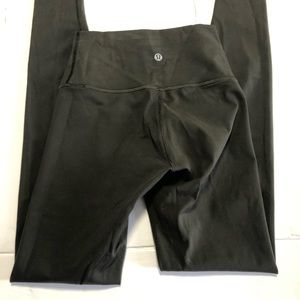 Lululemon wunder under olive green 28’